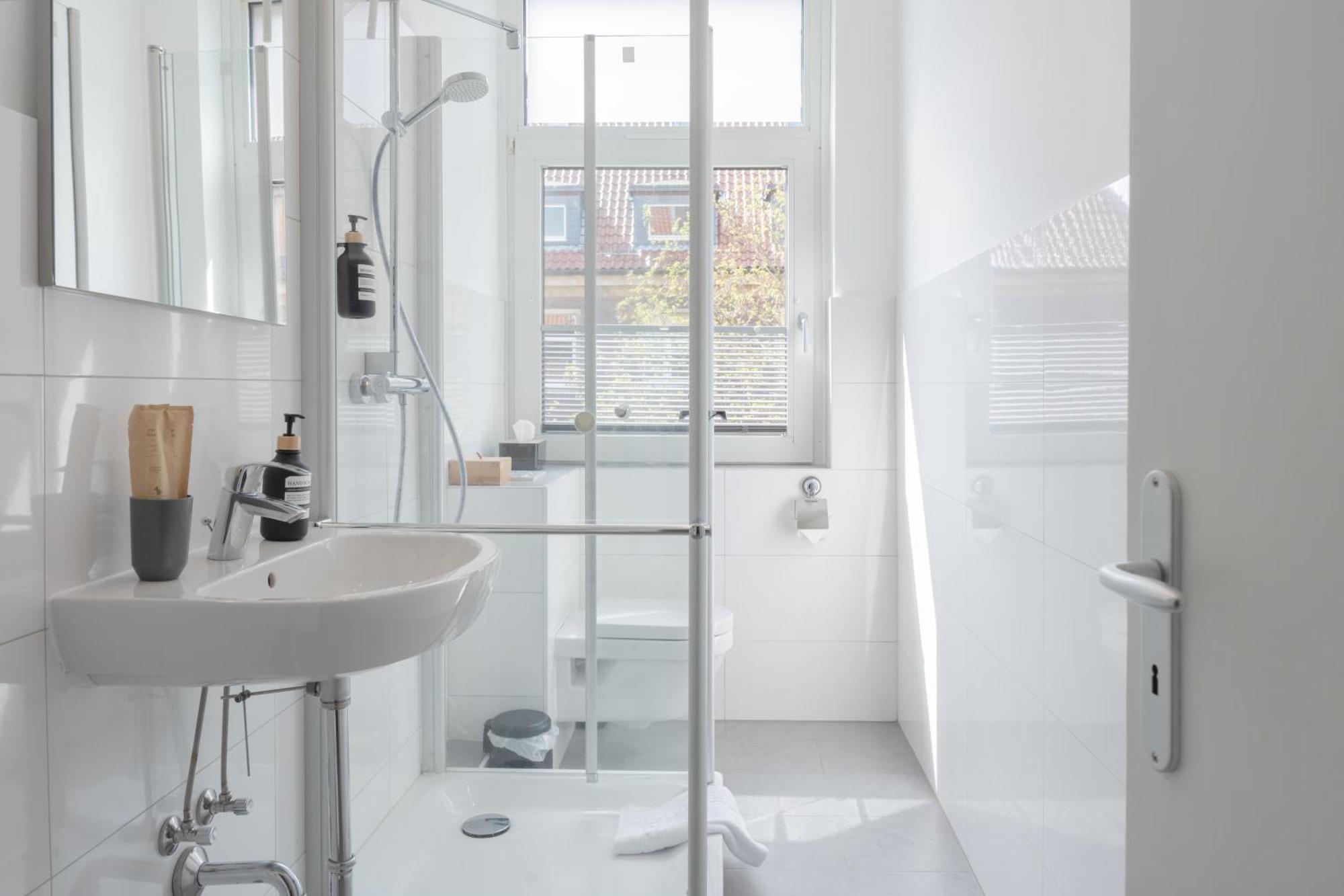 Modernes Apartment In Top Lage Komfortabel Eingerichtet Mit Arbeitsplatz Und Kueche - Geibelsuite Hanôver Exterior foto